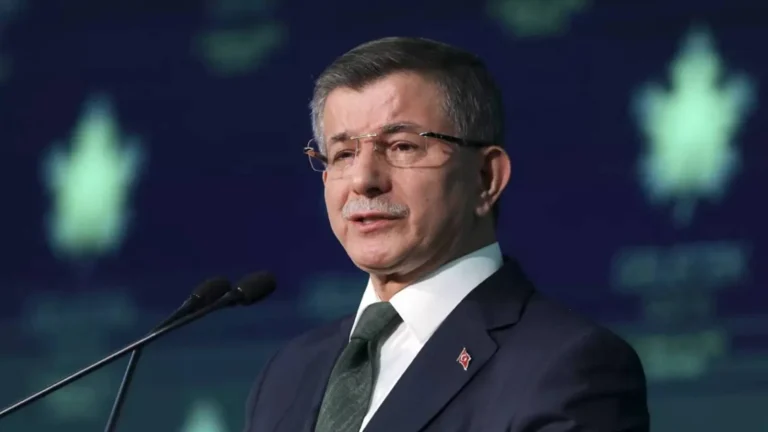 Davutoğlu cephesinden Selvi’ye Binali Yıldırım yanıtı: Konuşma tarihleri birbirinden farklı, yazılarınızı daha ciddi araştırma yaparak yazınız